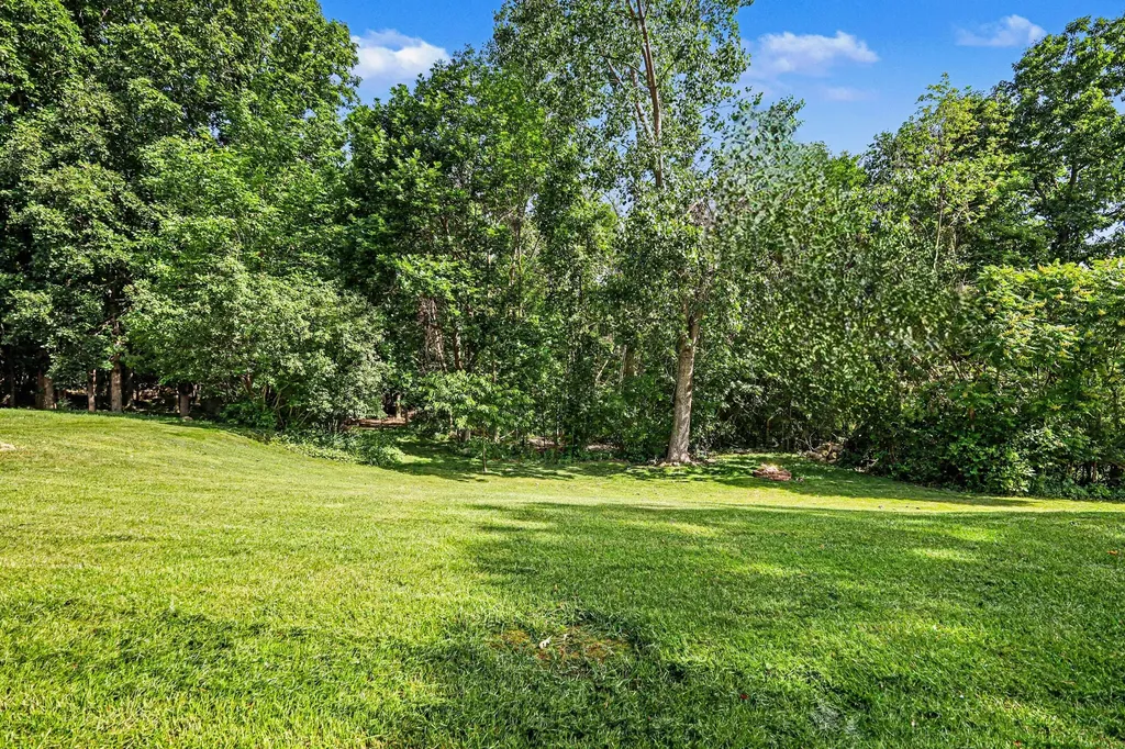 4463 Grand Ridge Drive SW Wyoming City MI 49418