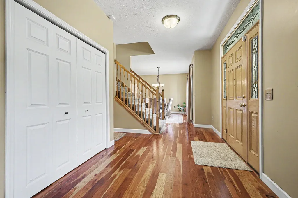 4463 Grand Ridge Drive SW Wyoming City MI 49418