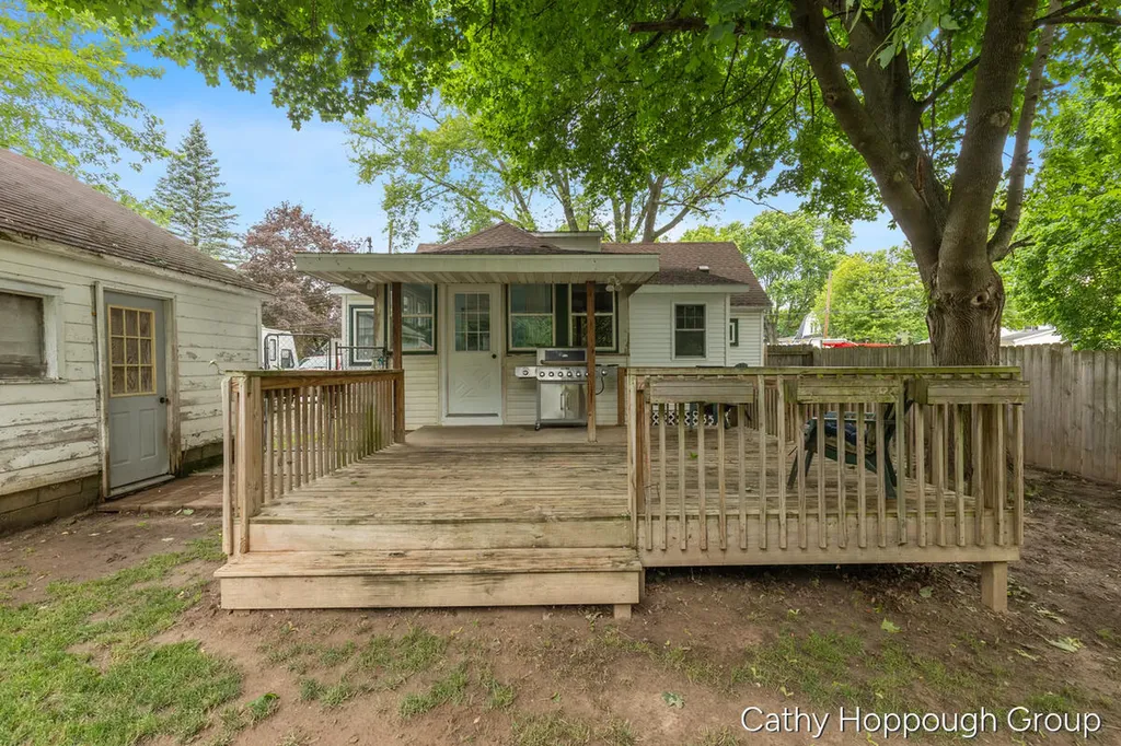915 Branch Street Ionia City MI 48846