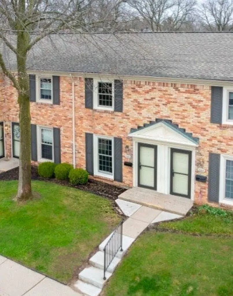 2460 Village Drive SE Grand Rapids City MI 49506