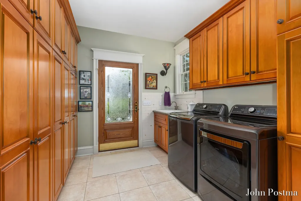 1645 Watermark Drive SE Cascade Charter Township MI 49546