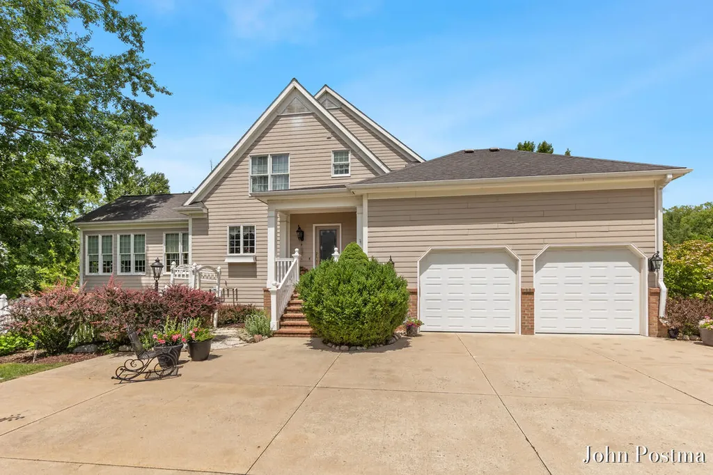 1645 Watermark Drive SE Cascade Charter Township MI 49546