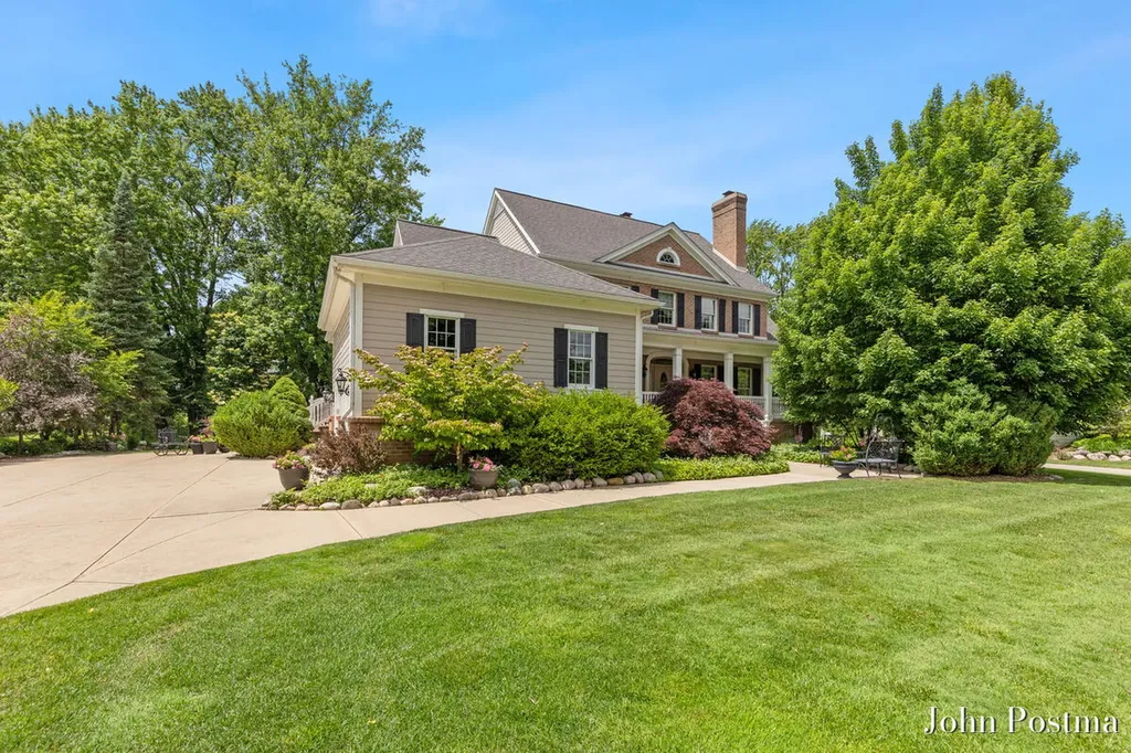 1645 Watermark Drive SE Cascade Charter Township MI 49546