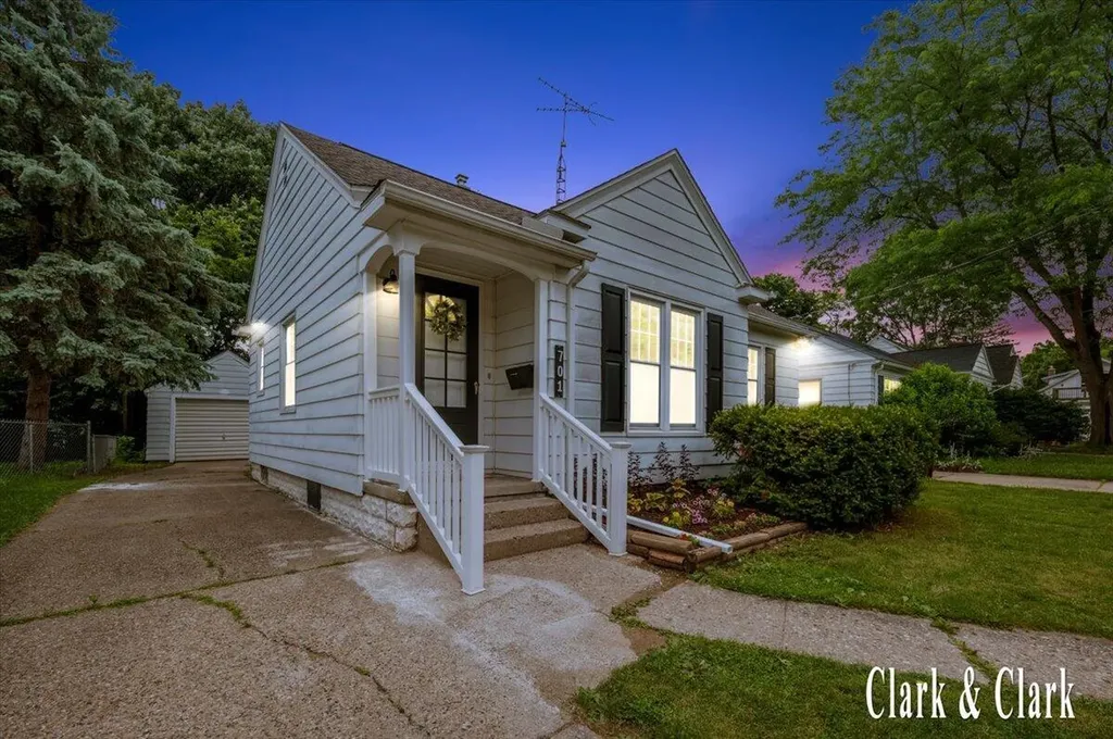 701 Pacific Avenue Lansing City MI 48910
