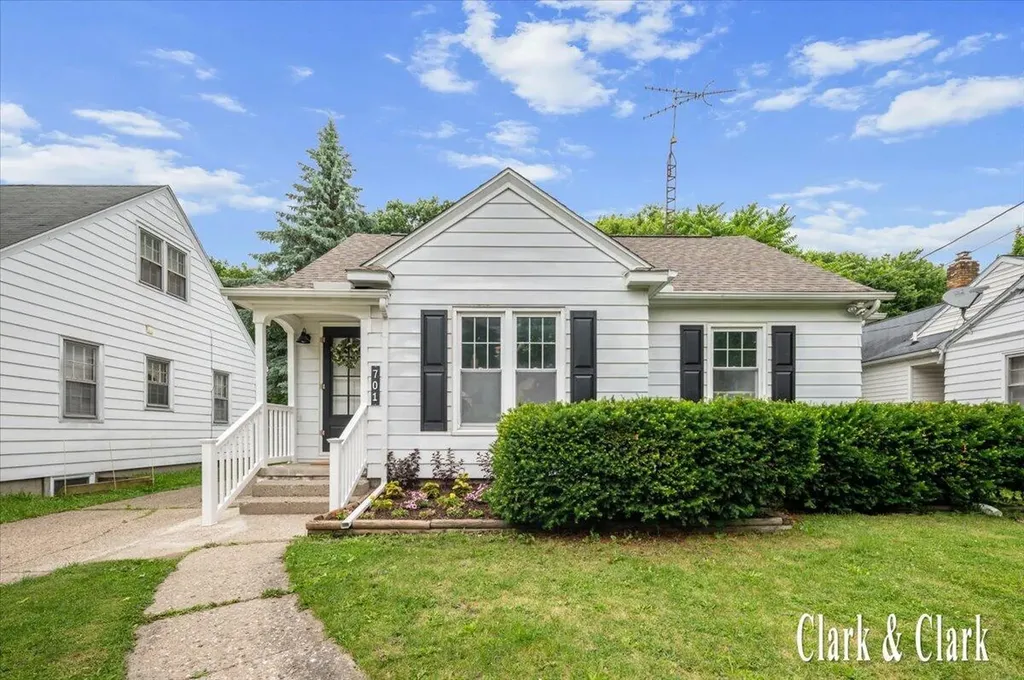 701 Pacific Avenue Lansing City MI 48910