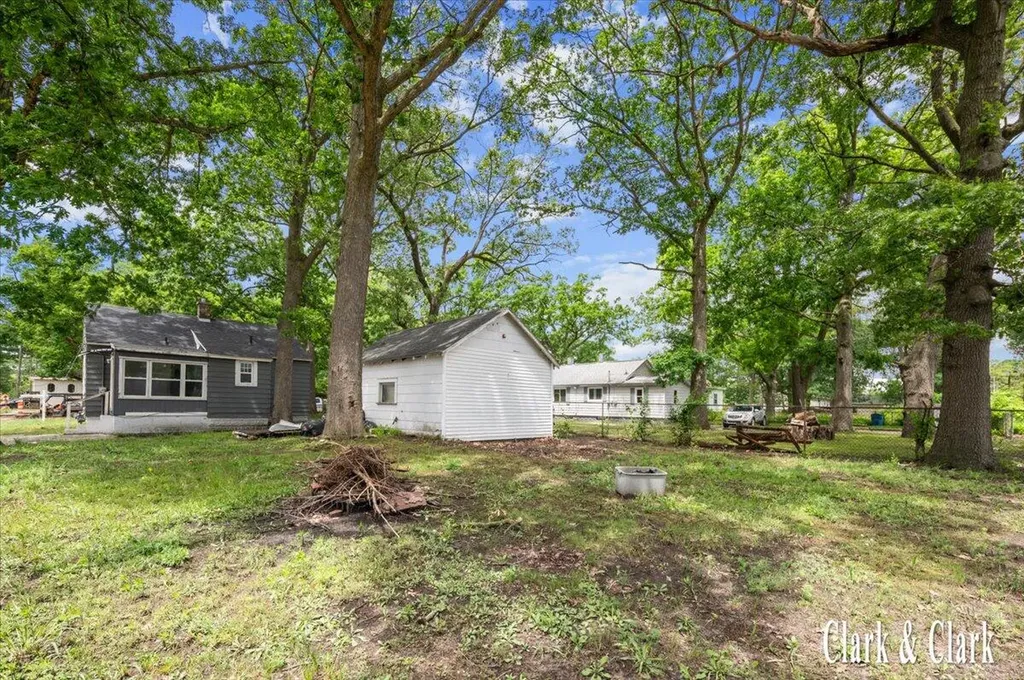 2044 Wood Street Muskegon Heights City MI 49444