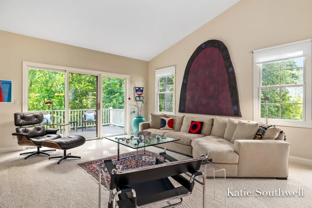 588 Enclave Court SE Grand Rapids Charter Township MI 49546