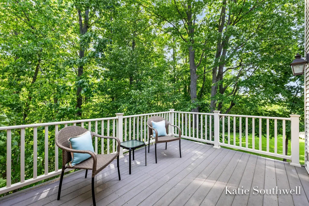 588 Enclave Court SE Grand Rapids Charter Township MI 49546