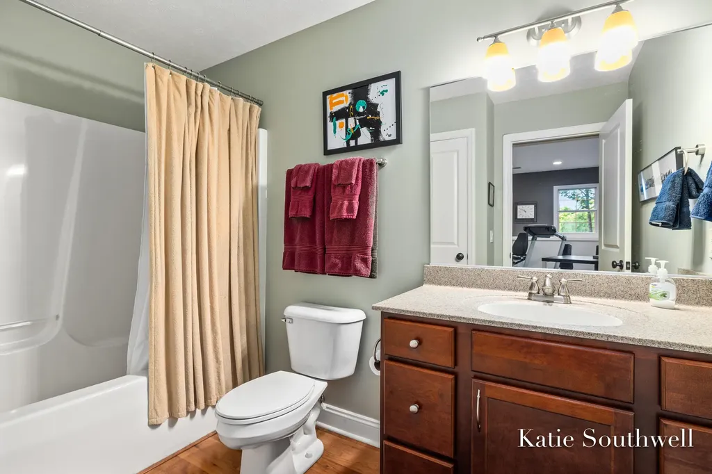 588 Enclave Court SE Grand Rapids Charter Township MI 49546