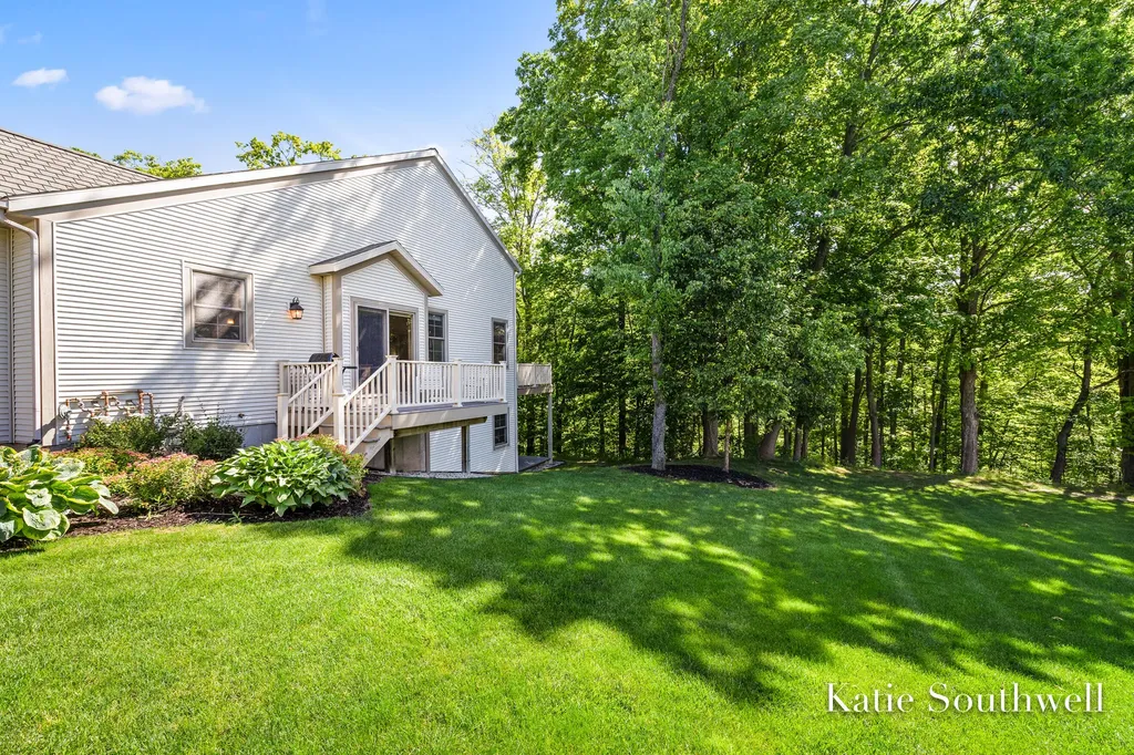 588 Enclave Court SE Grand Rapids Charter Township MI 49546