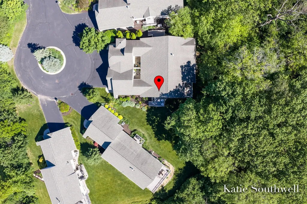 588 Enclave Court SE Grand Rapids Charter Township MI 49546