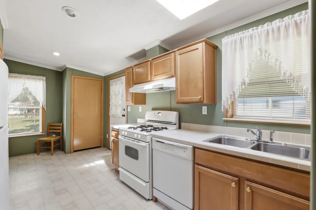 45 Pecan Avenue NE Solon Township MI 49319