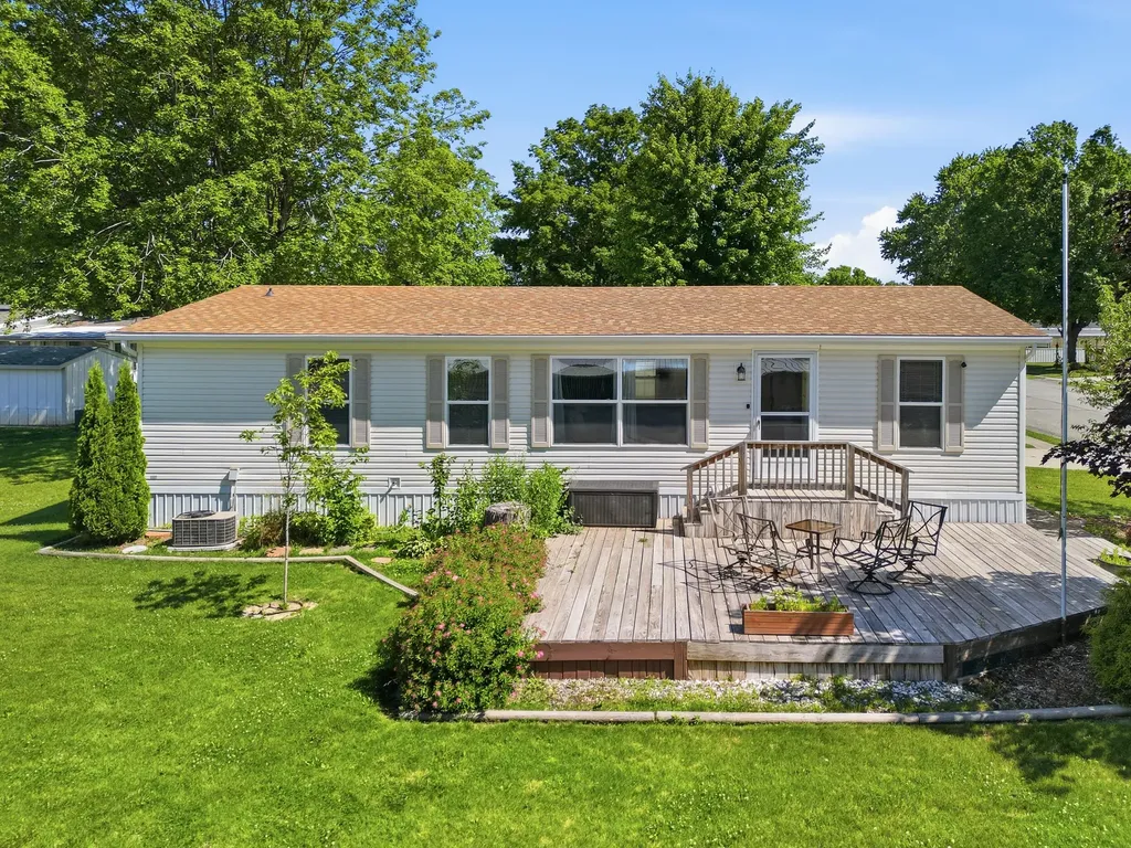 45 Pecan Avenue NE Solon Township MI 49319