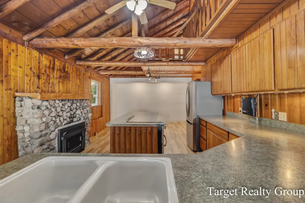 10818 Stoney Point Drive Prairieville Township MI 49046