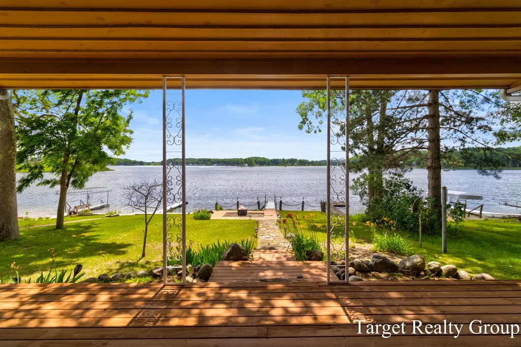 10818 Stoney Point Drive Prairieville Township MI 49046