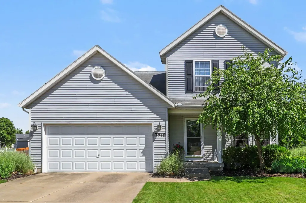 3910 Avery Drive NW Walker City MI 49534