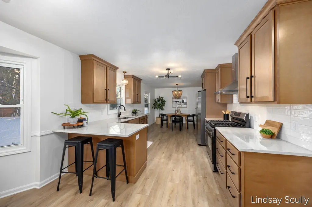 1830 Lockmere Drive SE Kentwood City MI 49508
