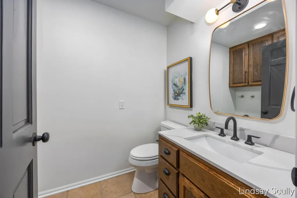 1830 Lockmere Drive SE Kentwood City MI 49508