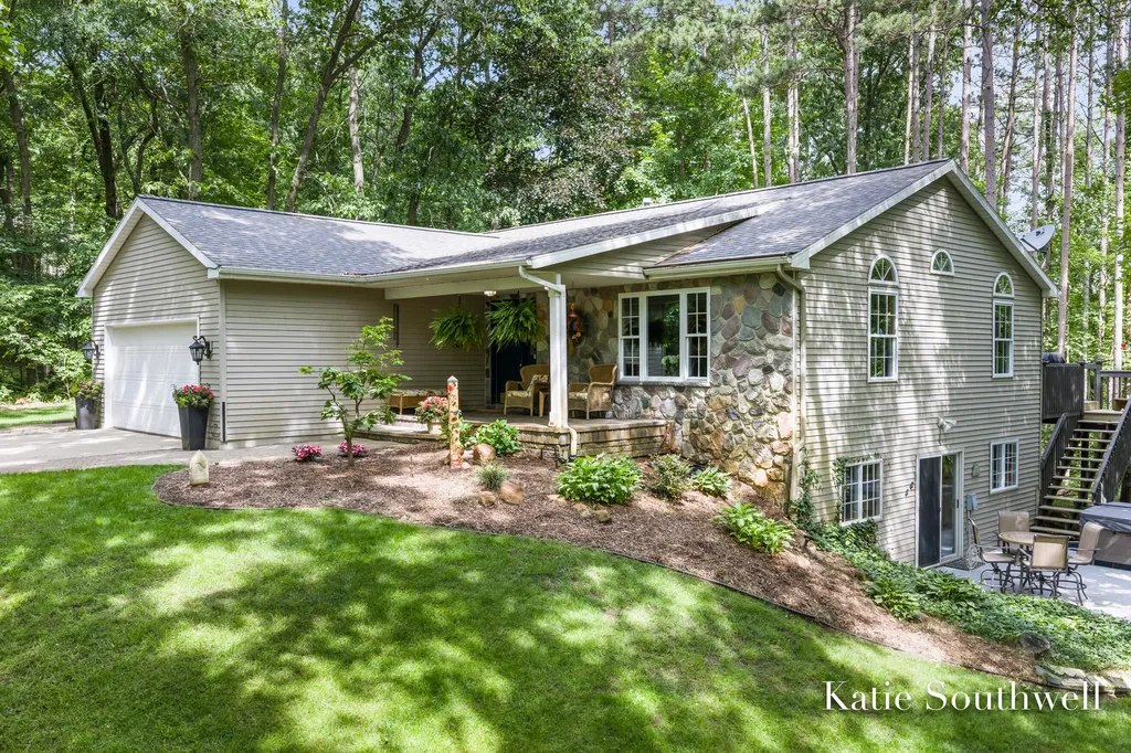 13569 Missy's Way Lowell Charter Township MI 49331