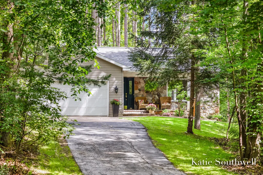 13569 Missy's Way Lowell Charter Township MI 49331