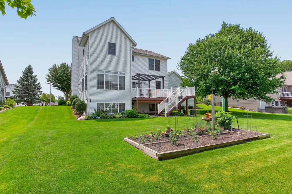 1837 Land Ridge Drive SW Byron Township MI 49315