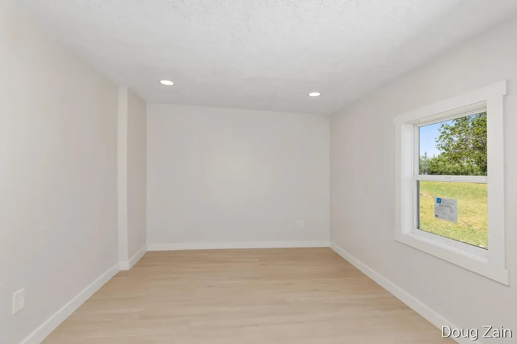 1595 N County Line Road Belvidere Township MI 48886