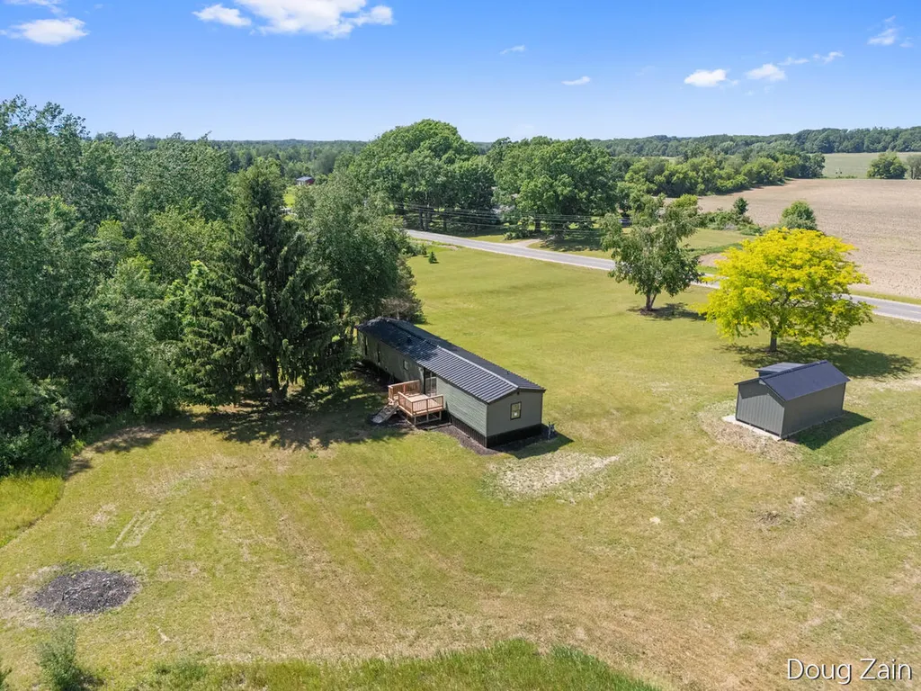 1595 N County Line Road Belvidere Township MI 48886