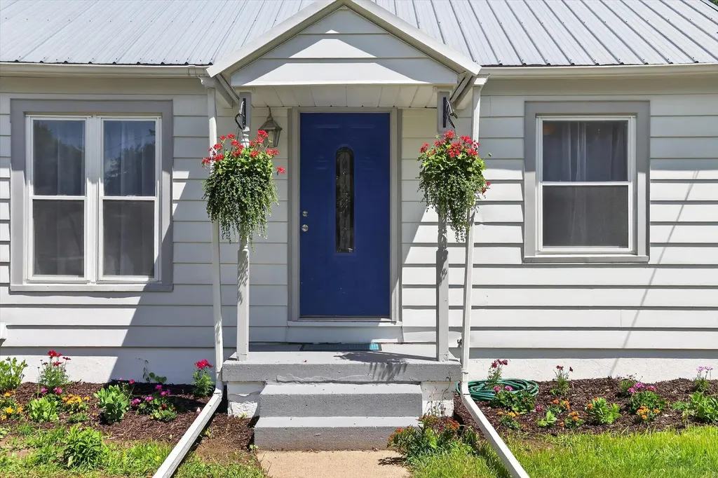 325 W South Street Hastings City MI 49058