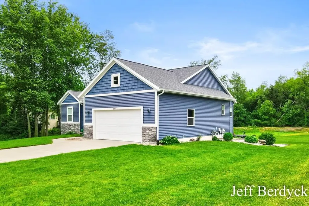 5697 Victoria Street Allendale Charter Township MI 49401