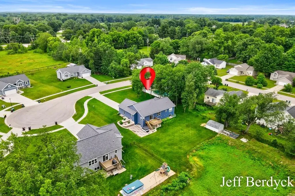 5697 Victoria Street Allendale Charter Township MI 49401