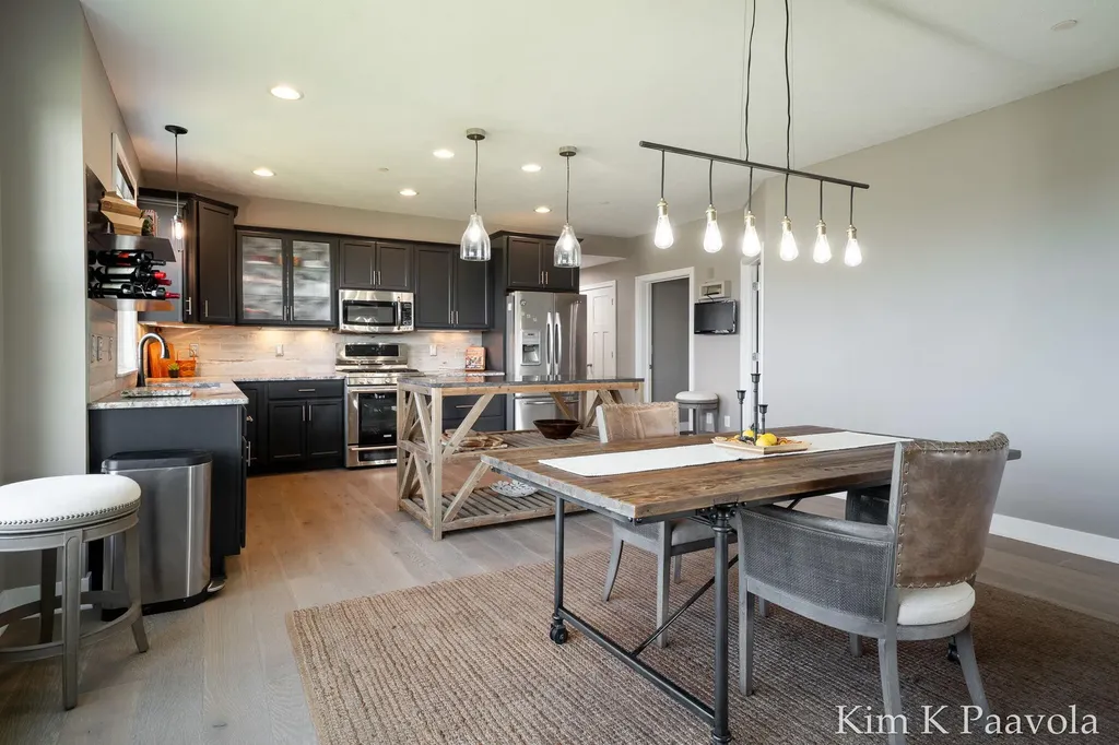 4661 Macatawa Legends Boulevard Holland Charter Township MI 49424