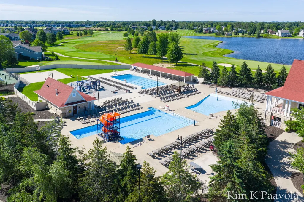 4661 Macatawa Legends Boulevard Holland Charter Township MI 49424