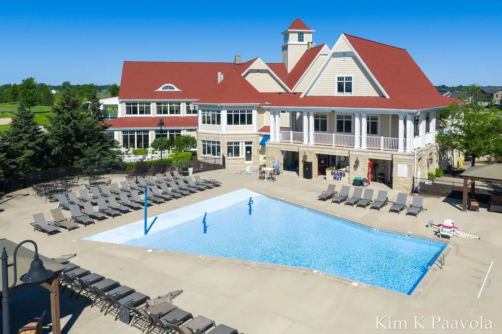 4661 Macatawa Legends Boulevard Holland Charter Township MI 49424