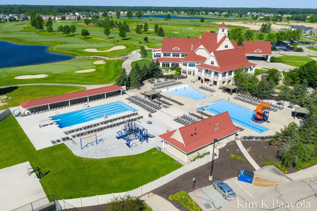 4661 Macatawa Legends Boulevard Holland Charter Township MI 49424