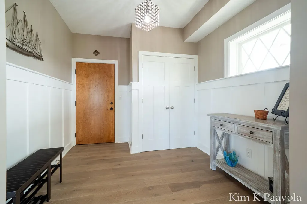 4661 Macatawa Legends Boulevard Holland Charter Township MI 49424