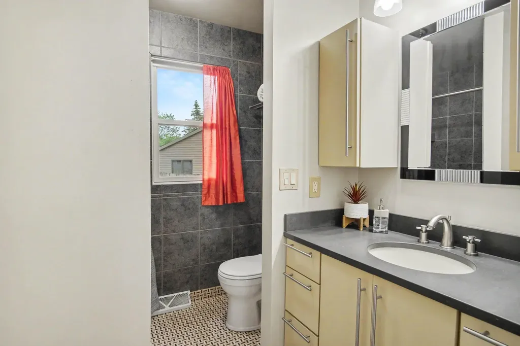 5499 Riverlook Drive NE Plainfield Charter Township MI 49321