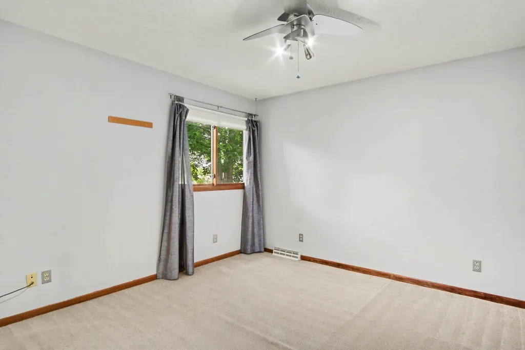 5499 Riverlook Drive NE Plainfield Charter Township MI 49321