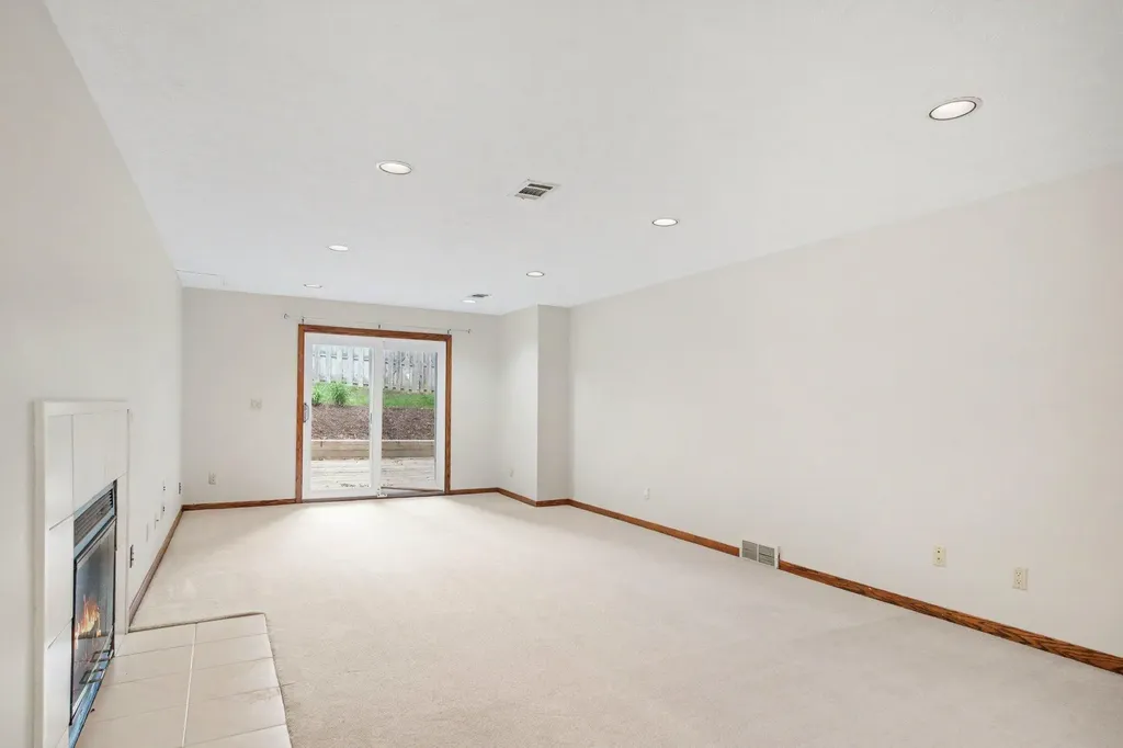 5499 Riverlook Drive NE Plainfield Charter Township MI 49321