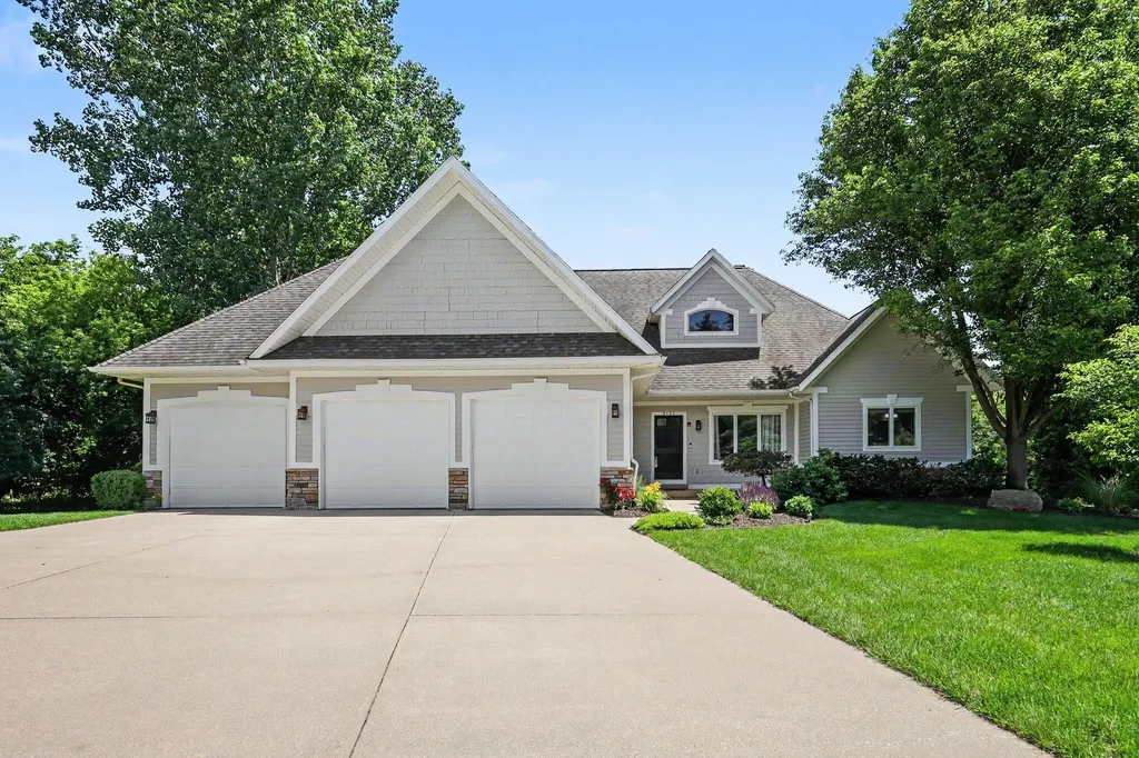 3404 Glenstone Court SE Cascade Charter Township MI 49546