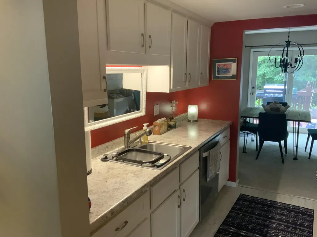 2424 E Collier Avenue SE Kentwood City MI 49546