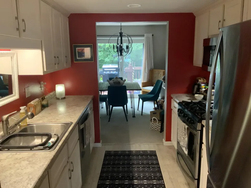 2424 E Collier Avenue SE Kentwood City MI 49546
