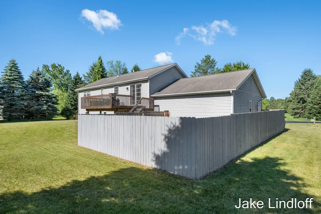 11324 Lindy Drive NE Oakfield Township MI 49341