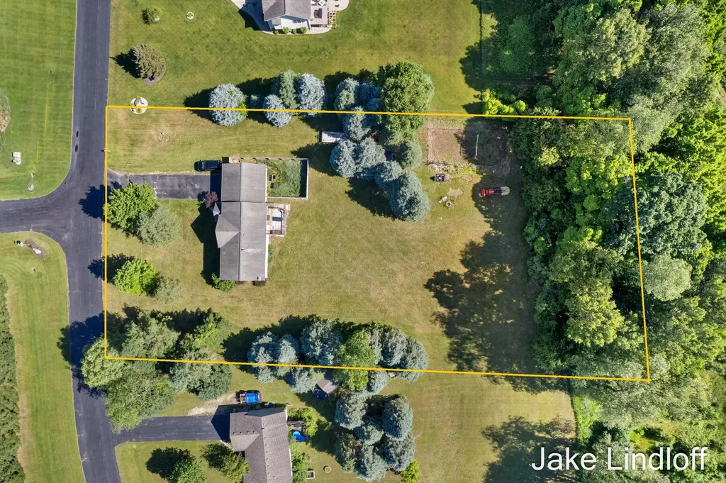 11324 Lindy Drive NE Oakfield Township MI 49341