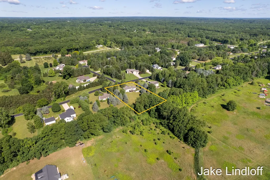 11324 Lindy Drive NE Oakfield Township MI 49341