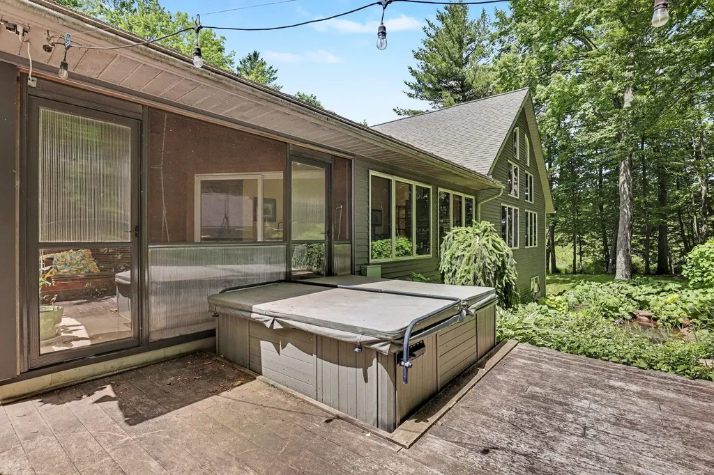 10735 Brown Lake Drive NE Oakfield Township MI 49341