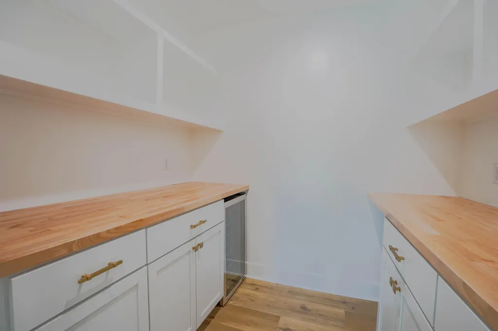 2050 Dakota Trail Rutland Charter Township MI 49058