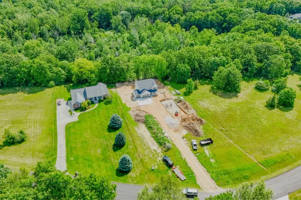 2050 Dakota Trail Rutland Charter Township MI 49058
