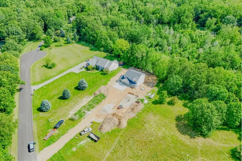 2050 Dakota Trail Rutland Charter Township MI 49058