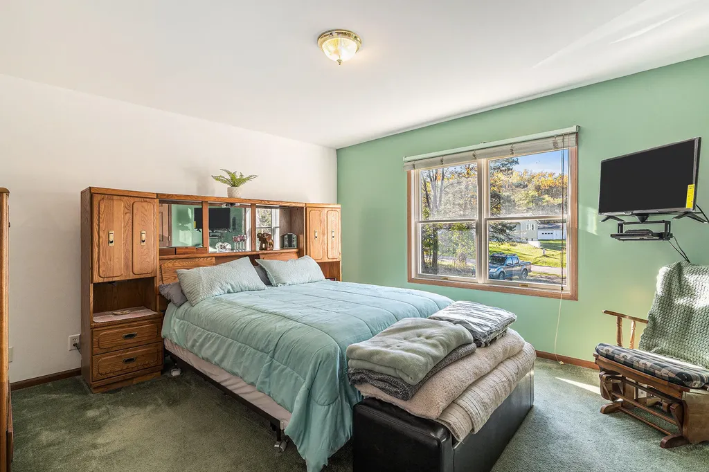 1021 Orchard Avenue Unknown City MI 49090