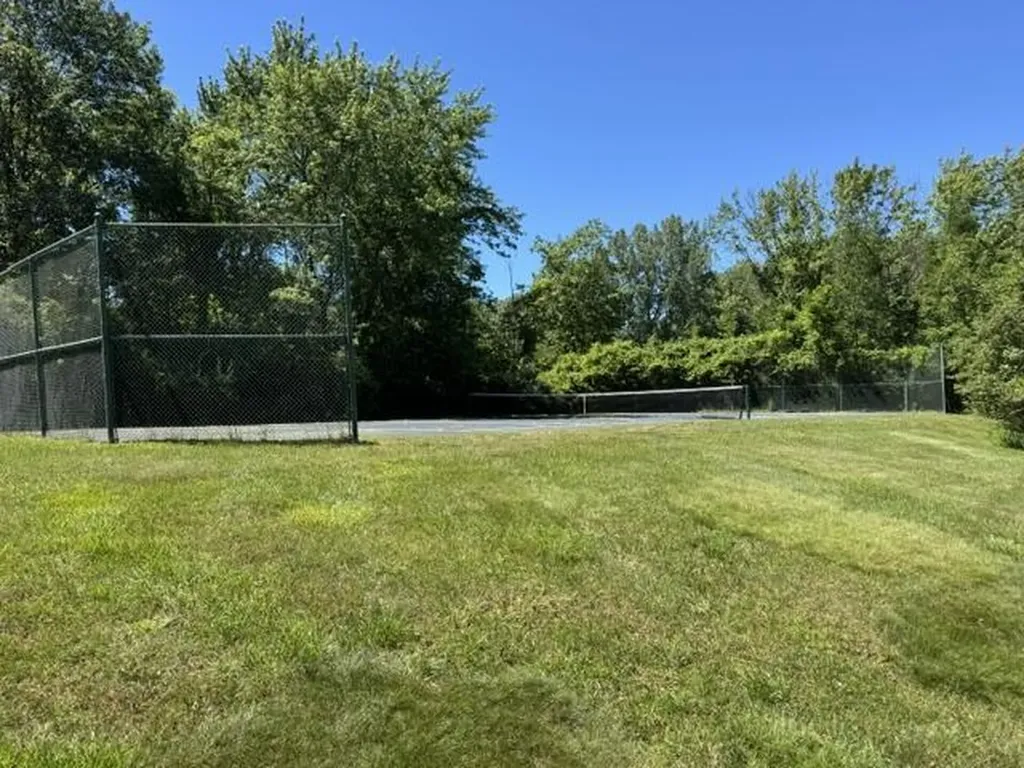 1021 Orchard Avenue Unknown City MI 49090